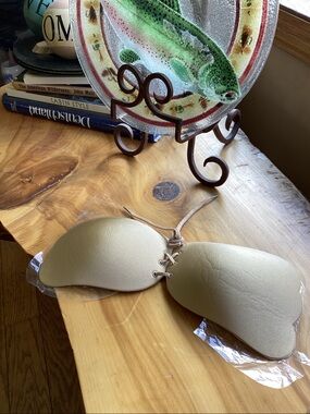 Push-up Bra Strap free, Stick On Lace Up Reusable fits Sz 32C 34/36C 
& 34/36 B